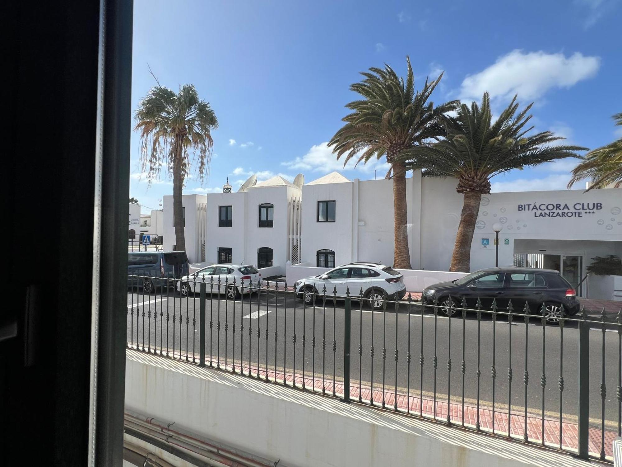 Apartamento One Bedroom With Communal Pool - Casa Julie *